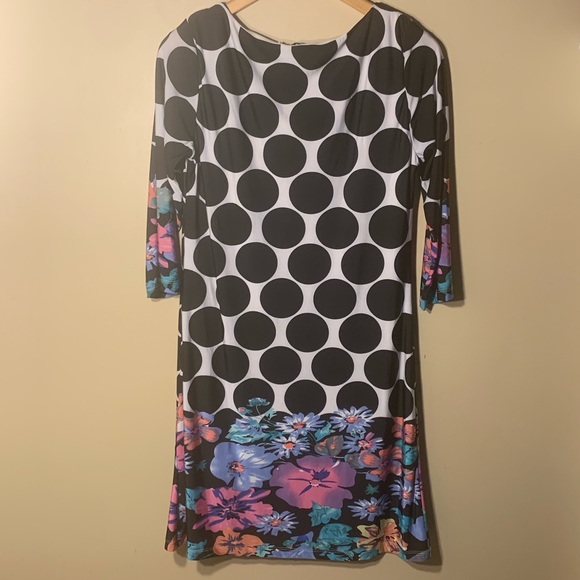 Adore - Picture 5 of 5